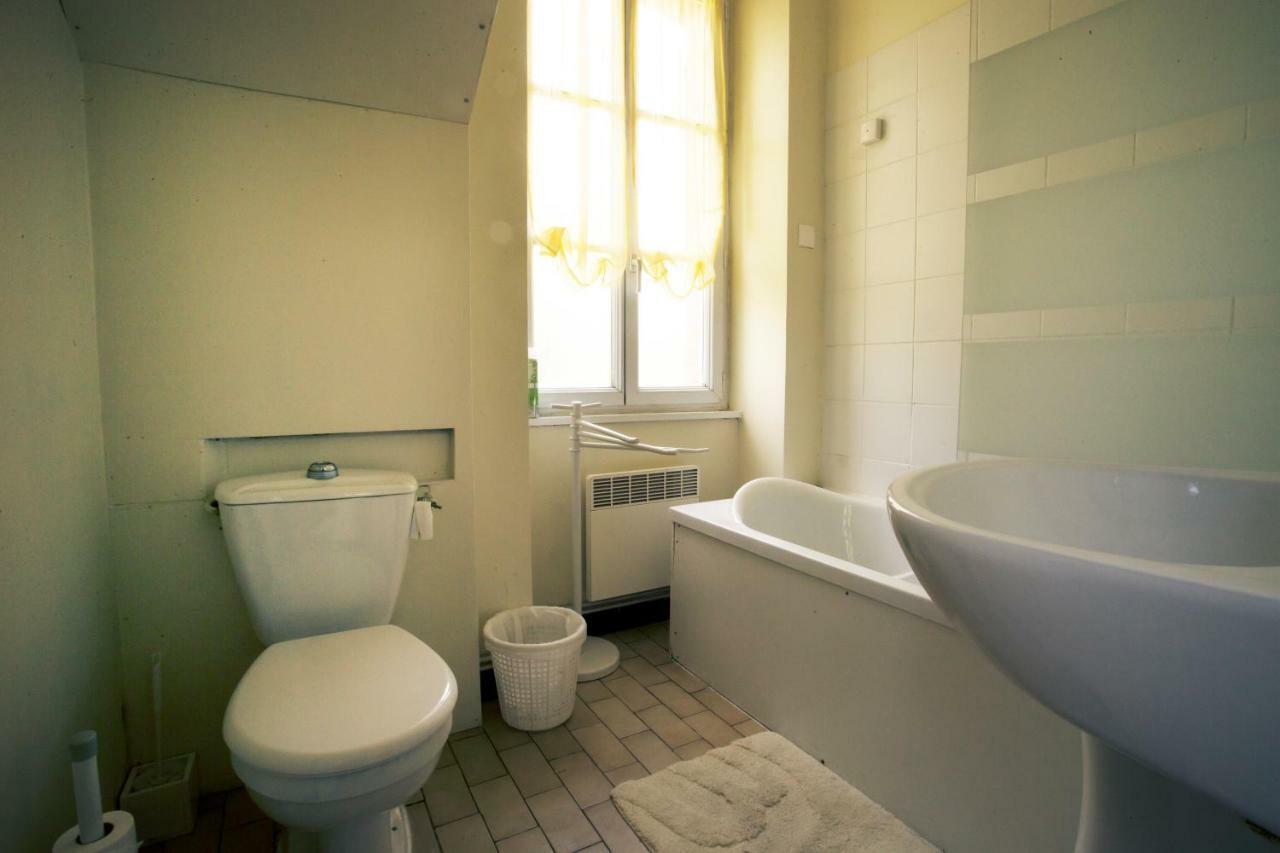 La Butte De L'Esperance Apartment Renaze Bagian luar foto